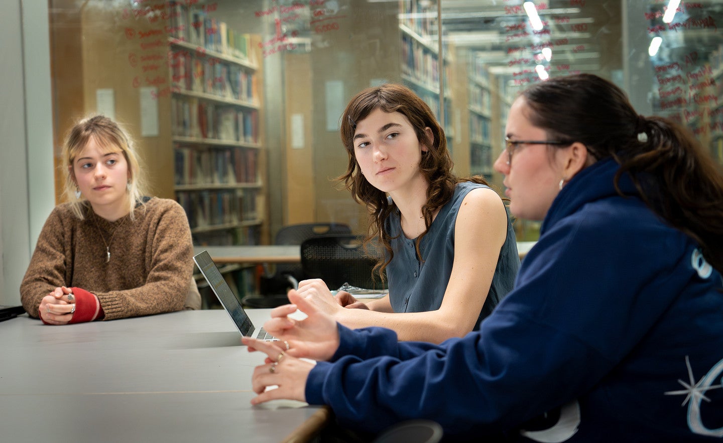 Violet Ashley at a meeting of the Human Rights Coalition on the UO's Eugene campus