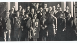 Historical photo of the UO Phi Beta Kappa class of 1930
